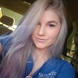 Meet your Posher, Lacey